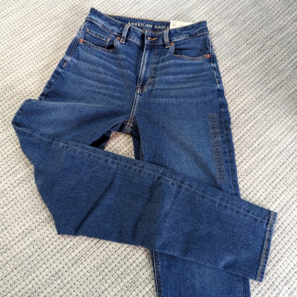 American Eagle straight leg jeans size 4